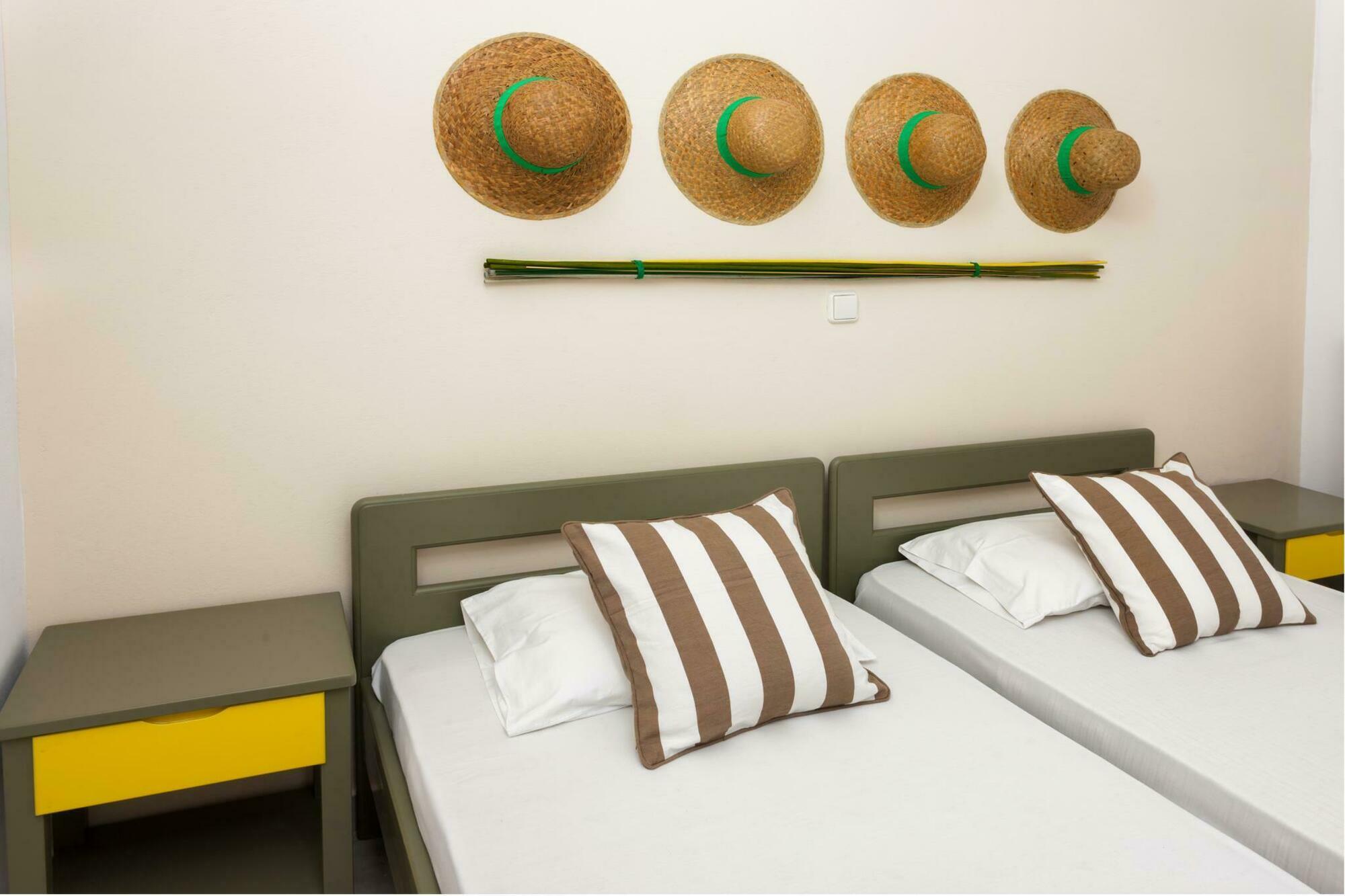 Galatea Apartment Kypseli Bagian luar foto